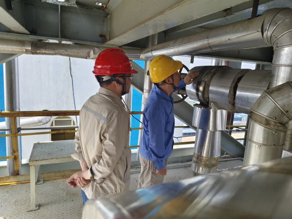 6月5日上午，尿素車間開展節(jié)前安全檢查.jpg